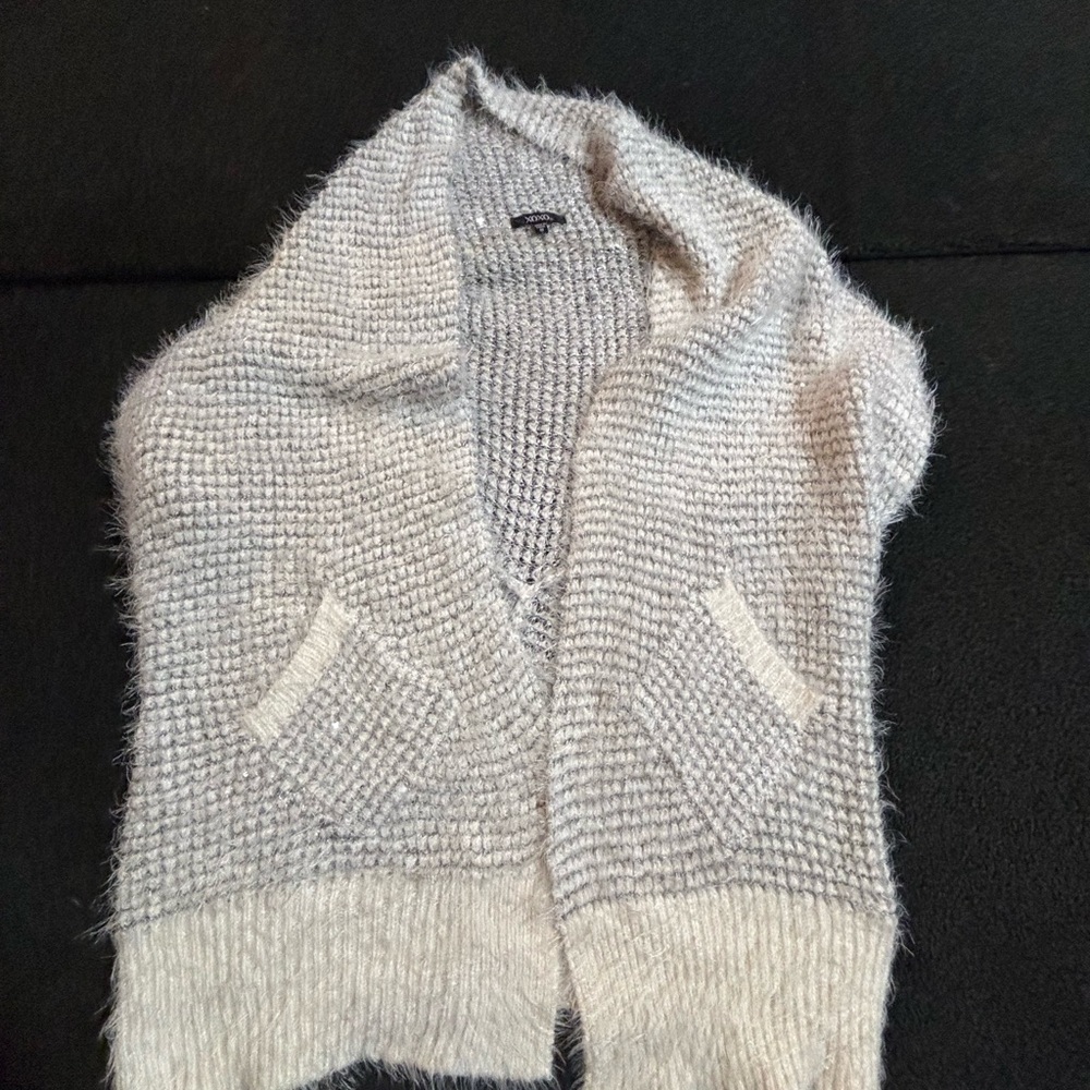 XOXO Women's Gray and Cream Cardigan